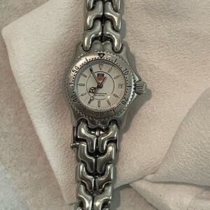 Vintage TAG Heuer Woman’s SilverStainless Steel Watch